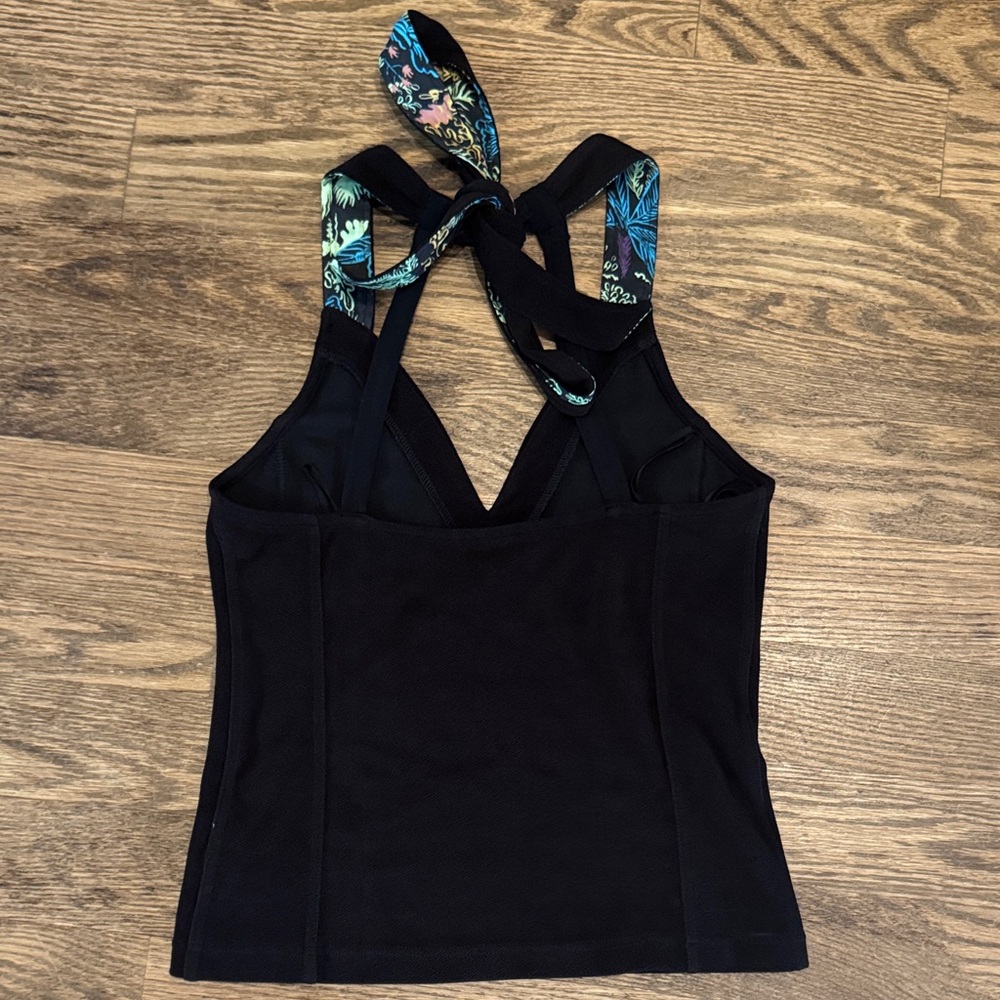 ✅ Black Free People V Neck Tank Top with Tropical Accent Straps